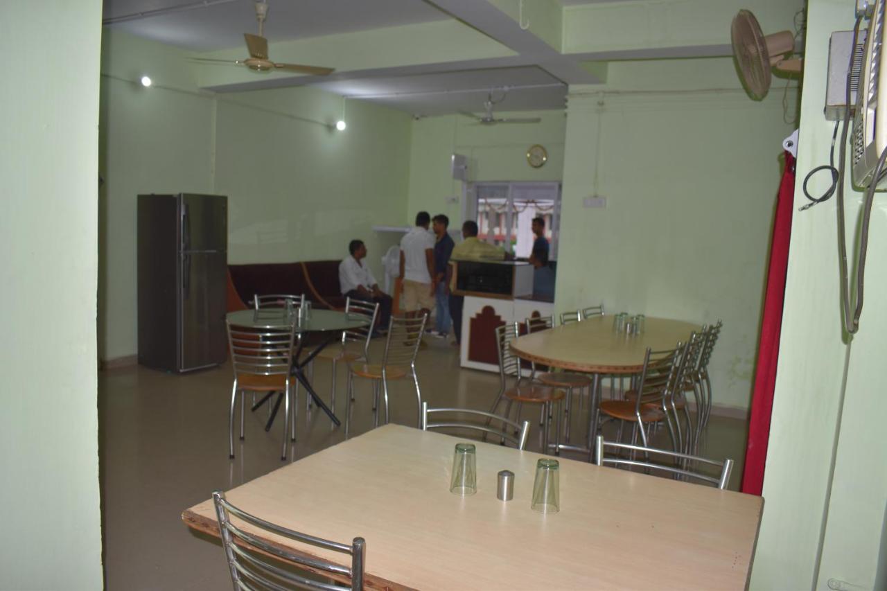 Hotel Diamond Plaza Rajgir Ngoại thất bức ảnh