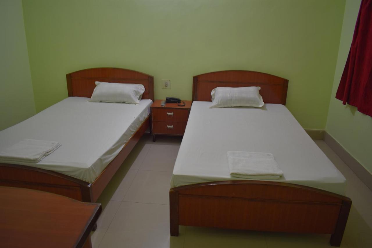 Hotel Diamond Plaza Rajgir Ngoại thất bức ảnh
