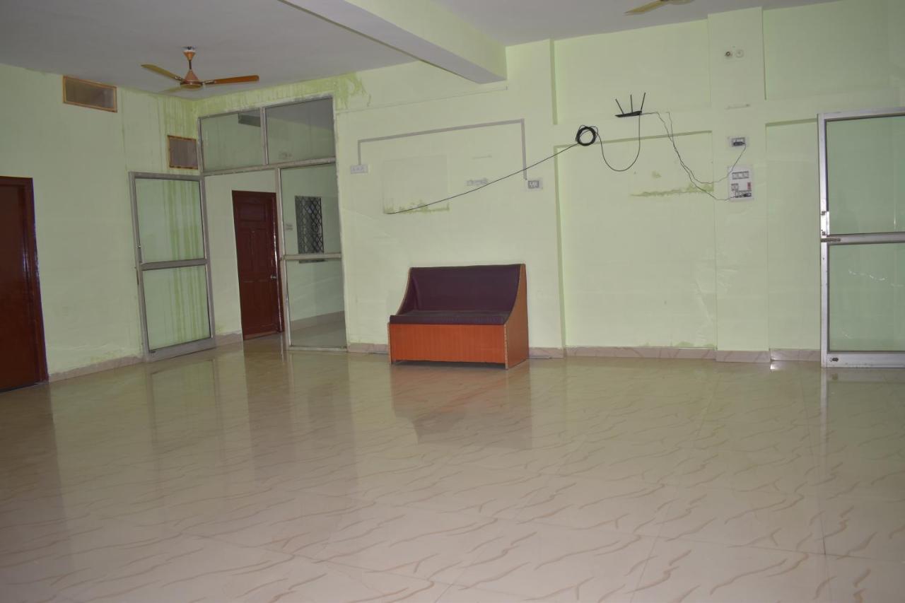 Hotel Diamond Plaza Rajgir Ngoại thất bức ảnh